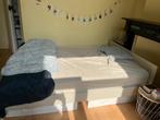 Bed (140 cm) + Matras pocketvering, Huis en Inrichting, Slaapkamer | Bedden, Beige, Modern, 140 cm, Zo goed als nieuw