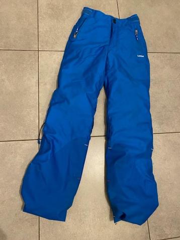 felblauwe skibroek maat 12 jaar NIEUWSTAAT beschikbaar voor biedingen