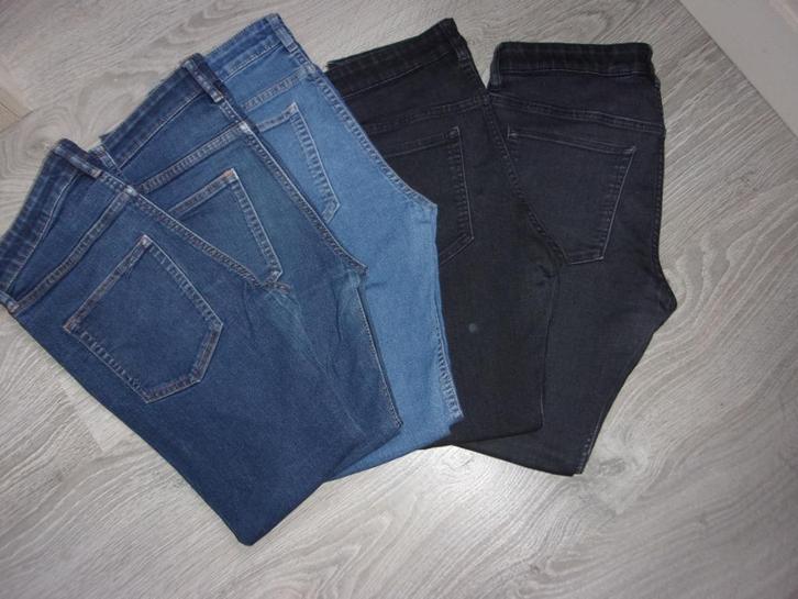 Pakket met jeans broeken. Maat 158-164, Kinderen en Baby's, Kinderkleding | Maat 158, Zo goed als nieuw, Jongen, Broek, Ophalen of Verzenden