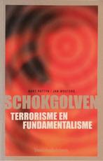 Te Koop Boek SCHOKGOLVEN Pattyn Wouters, Boeken, Gelezen, Maatschappij en Samenleving, Ophalen of Verzenden, Pattyn Wouters