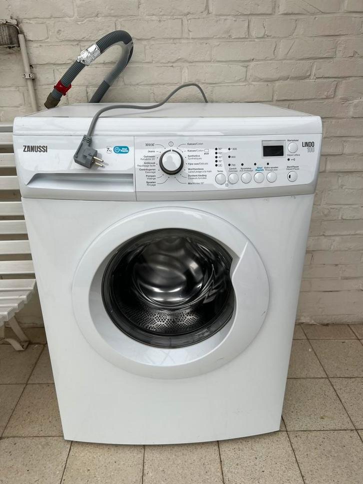 Zanussi Lindo 100 wasmachine, Elektronische apparatuur, Wasmachines, Gebruikt, Voorlader, 6 tot 8 kg, 85 tot 90 cm, 1200 tot 1600 toeren