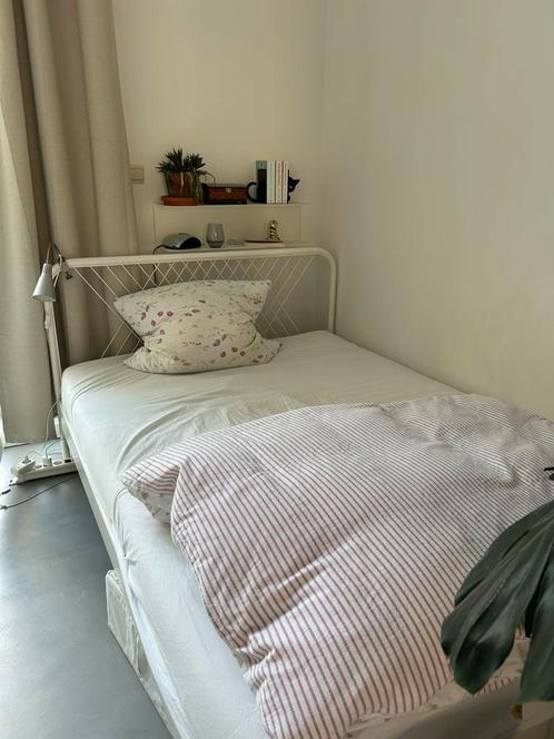 Ikea metal bed 140x200, Huis en Inrichting, Slaapkamer | Bedden, Zo goed als nieuw, Ophalen
