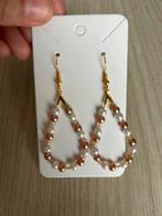 Mooie oorbellen rosé goud / wit, Handtassen en Accessoires, Oorbellen, Ophalen of Verzenden, Zo goed als nieuw, Wit, Goud