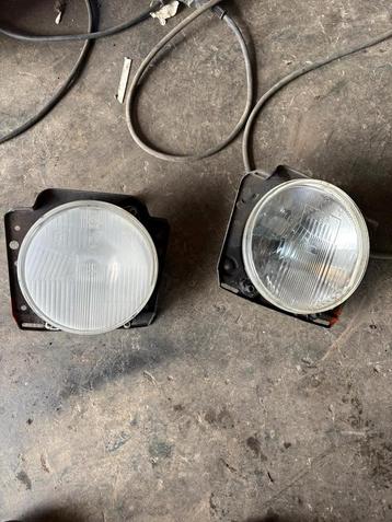 Golf  2 koplampen beschikbaar voor biedingen