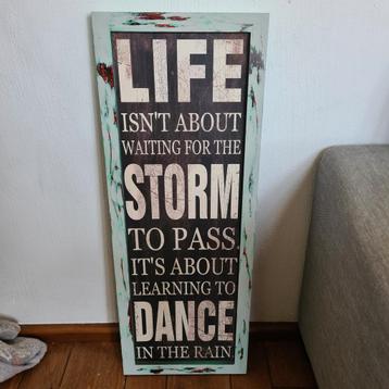 Mooi groot tekstbord beschikbaar voor biedingen
