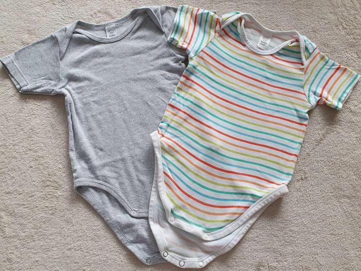 Lot de 2 bodies manches courtes - Taille 92 - Baby Club, Kinderen en Baby's, Kinderkleding | Maat 92, Zo goed als nieuw, Jongen of Meisje