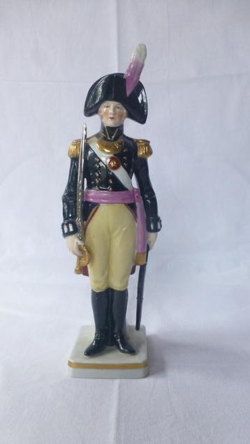 Sitzendorf porselein "56th reg. of foot 1799"" beschikbaar voor biedingen