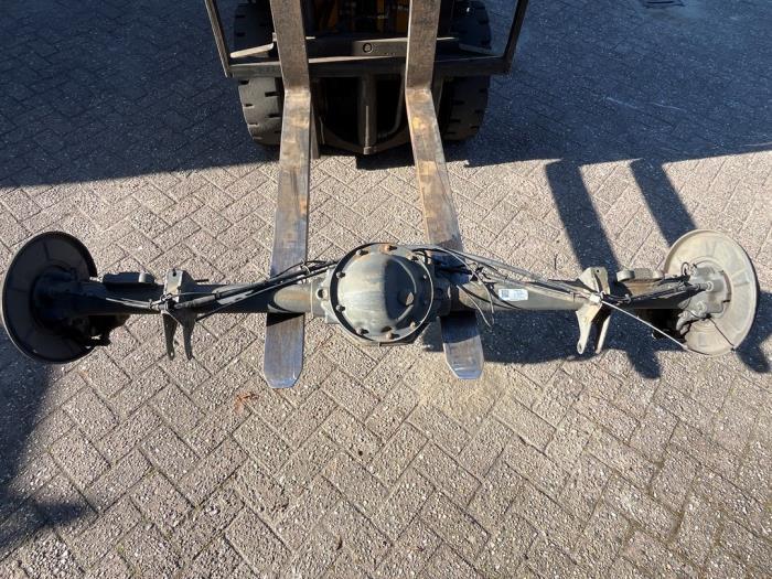 Achteras achterwielaandrijving van een Mercedes Sprinter, Auto-onderdelen, Remmen en Aandrijving, Mercedes-Benz, Gebruikt, 3 maanden garantie