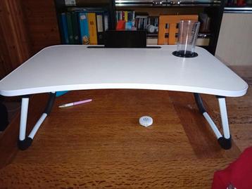 Petite table pour pc