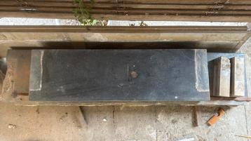 Blauwe arduin 87x28 beschikbaar voor biedingen