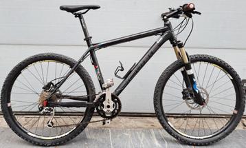 VTT CUBE 26" état nickel prix375€0489813734 beschikbaar voor biedingen