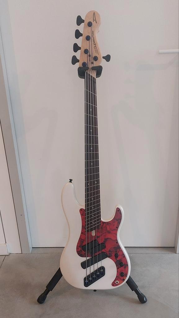 Dingwall gitaren SP1 - 5 Ducati wit (2025), Muziek en Instrumenten, Snaarinstrumenten | Gitaren | Bas, Zo goed als nieuw, Elektrisch