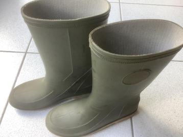 Rubber laarzen beschikbaar voor biedingen