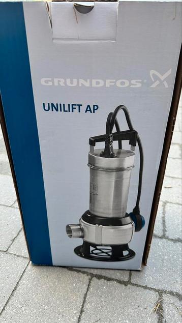 Dompelpomp Grundfos 3 x 400v nieuw met doos! Onderwaterpomp