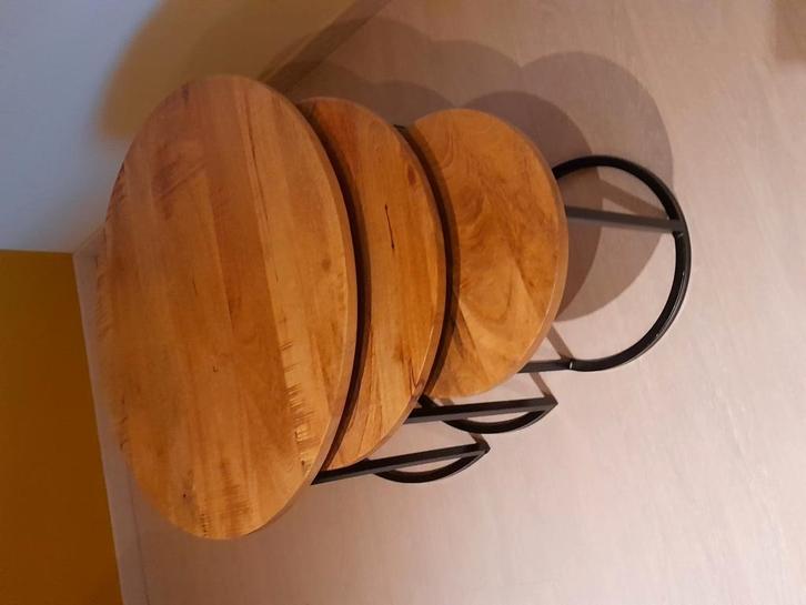 3 nieuwe bij zettafels in mango hout, Huis en Inrichting, Tafels | Bijzettafels, Nieuw, Hout, Ophalen
