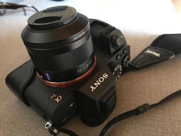 Sony A7R 42mp 3537 clicks + zeiss 55mm1.8 disponible aux enchères