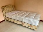 enkel bed met verstelbare lattenbodem en luxe matras, Sommier à lattes, Comme neuf, Enlèvement, 180 cm ou plus