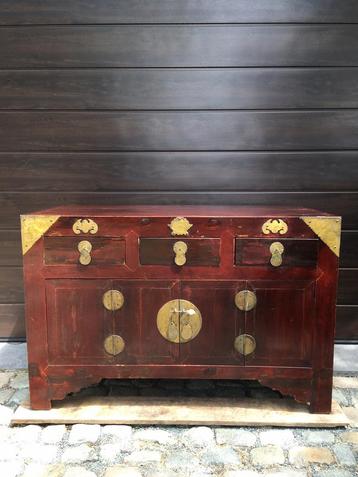antieke Chinese ming Kast / antieke Chinees dressoir  beschikbaar voor biedingen