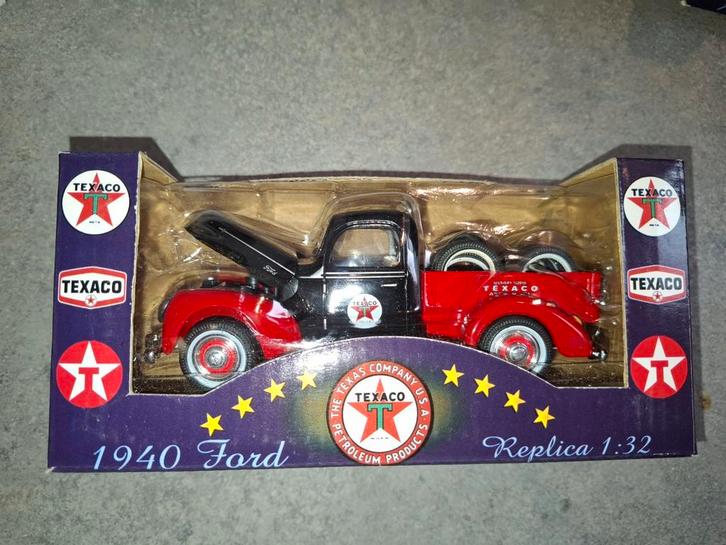 Texaco 1940 Ford Pick-up – schaal 1:32 – originele doos, Hobby en Vrije tijd, Modelauto's | 1:24, Zo goed als nieuw, Ophalen