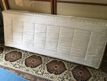 mooie matras van 80 cm op 200 cm voor slechts 50 euro beschikbaar voor biedingen