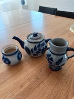 aardewerk met naam, Antiek en Kunst, Antiek | Servies compleet, Ophalen of Verzenden