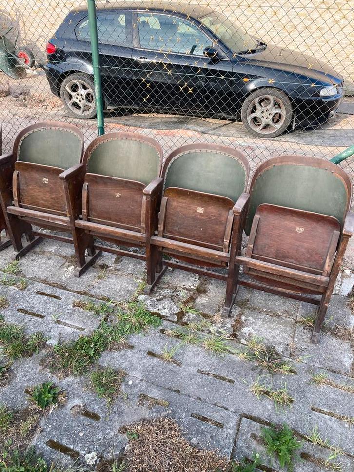 Antieken cinemastoelen, Antiek en Kunst, Antiek | Meubels | Stoelen en Sofa's, Ophalen