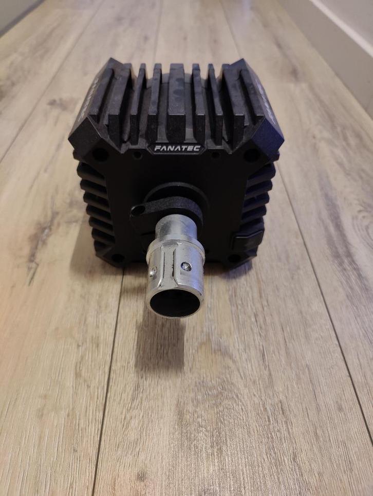 Fanatec CSL DD 8NM + Clubsport formula wheel v2.5, Games en Spelcomputers, Spelcomputers | Overige Accessoires, Zo goed als nieuw