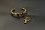 Afrikaanse bronzen armband en ring, Antiek en Kunst, Ophalen of Verzenden, Brons