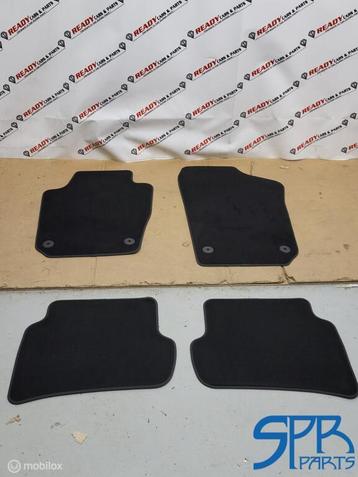 Matten set Zwart Seat Ibiza 6J ('08-'17) 6J0863011 LOE NIEUW beschikbaar voor biedingen
