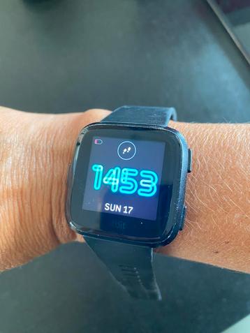 Fitbit versa BLK/ALU smartwach perfecte staat beschikbaar voor biedingen