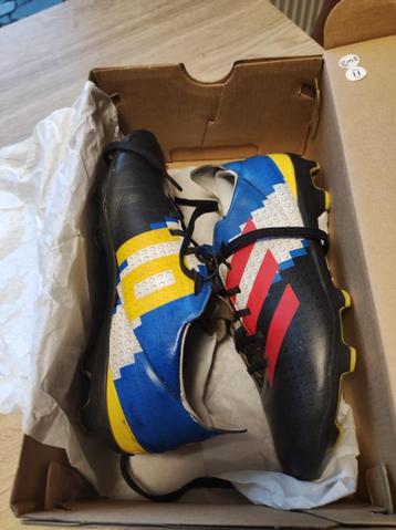 voetbal schoenen kind Adidas Lego maat 33 disponible aux enchères