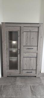 Vitrine TOM, Ophalen