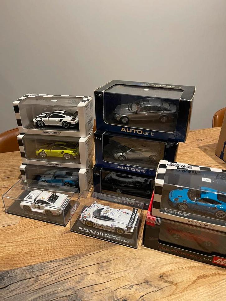 1:43 Miniaturen / schaalmodellen, Hobby en Vrije tijd, Modelauto's | 1:43, Zo goed als nieuw, MiniChamps, Ophalen of Verzenden
