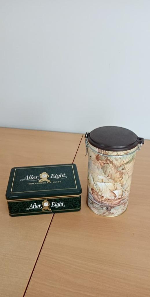 blikken After Eight  Jacques koffie, Verzamelen, Blikken, Zo goed als nieuw, Koffie, Overige merken, Ophalen of Verzenden