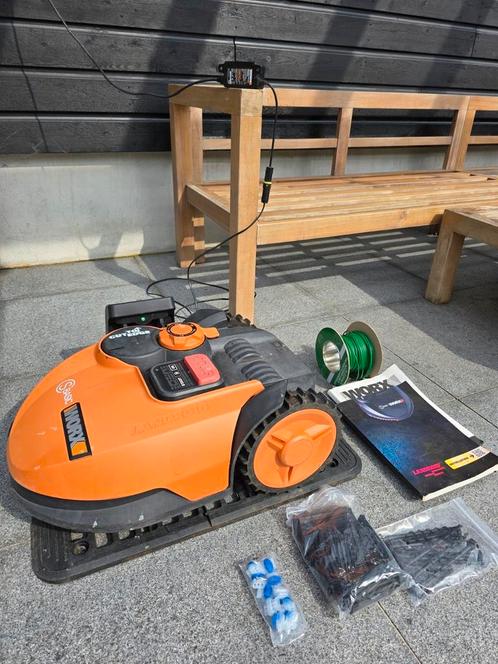 Worx Landroid S robotmaaier WR090S, Tuin en Terras, Robotmaaiers, Gebruikt, Met regensensor, Ophalen of Verzenden