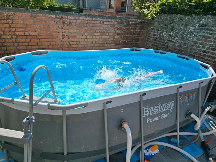 Bestway Ovaal zwembad incl zandfilter warmtepomp tofzuiger, Tuin en Terras, Zwembaden, Zo goed als nieuw, Ovaal, Ophalen