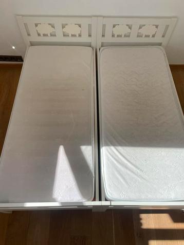 Zeer mooie Kritter kinderbed (2 bedjes)+matras+bodem