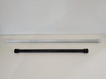 2 x uitschuifbare gordijnroedes; 1x 60-100cm & 1x 90-140cm beschikbaar voor biedingen