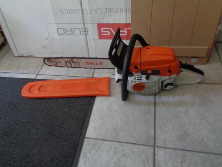 Stihl MS 261 c kettingzaag van 10-2022, Tuin en Terras, Hand-tuingereedschap, Zo goed als nieuw, Ophalen