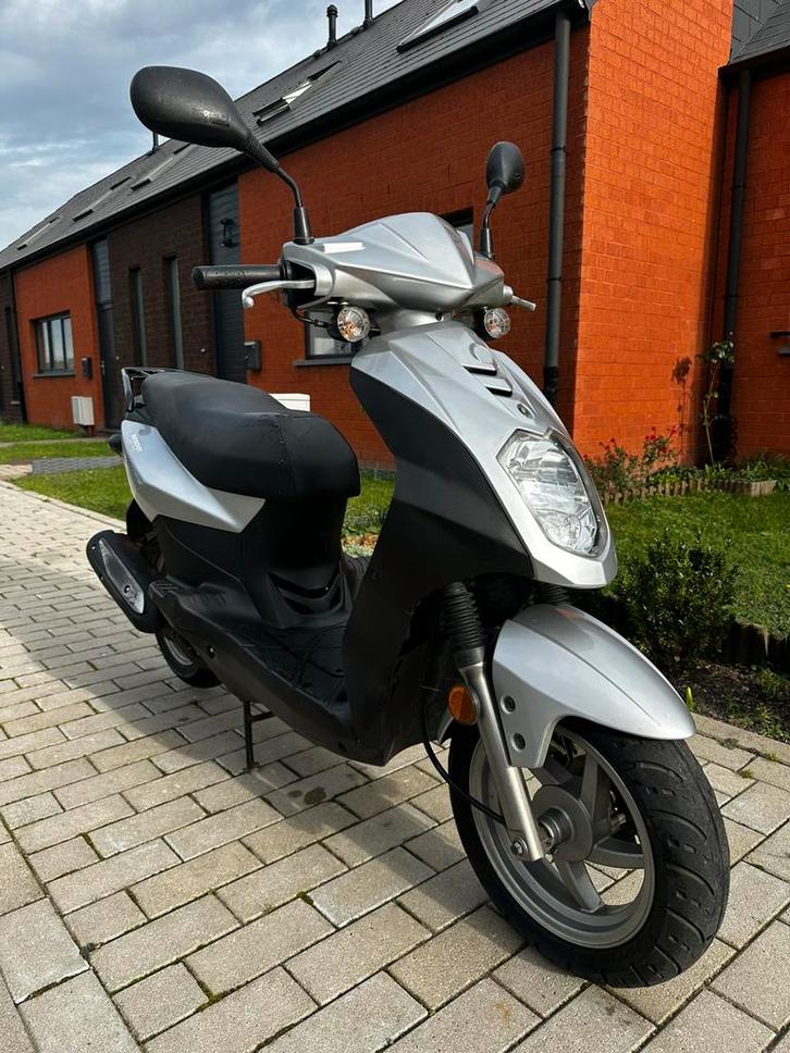 Scooter sym symply classe A, Fietsen en Brommers, Snorfietsen en Snorscooters, Zo goed als nieuw, Peugeot, Ophalen