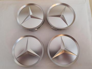 Mercedes mat zilver wieldoppen dia 75 mm beschikbaar voor biedingen