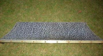 Metalen sierkap voor haard of barbecue beschikbaar voor biedingen