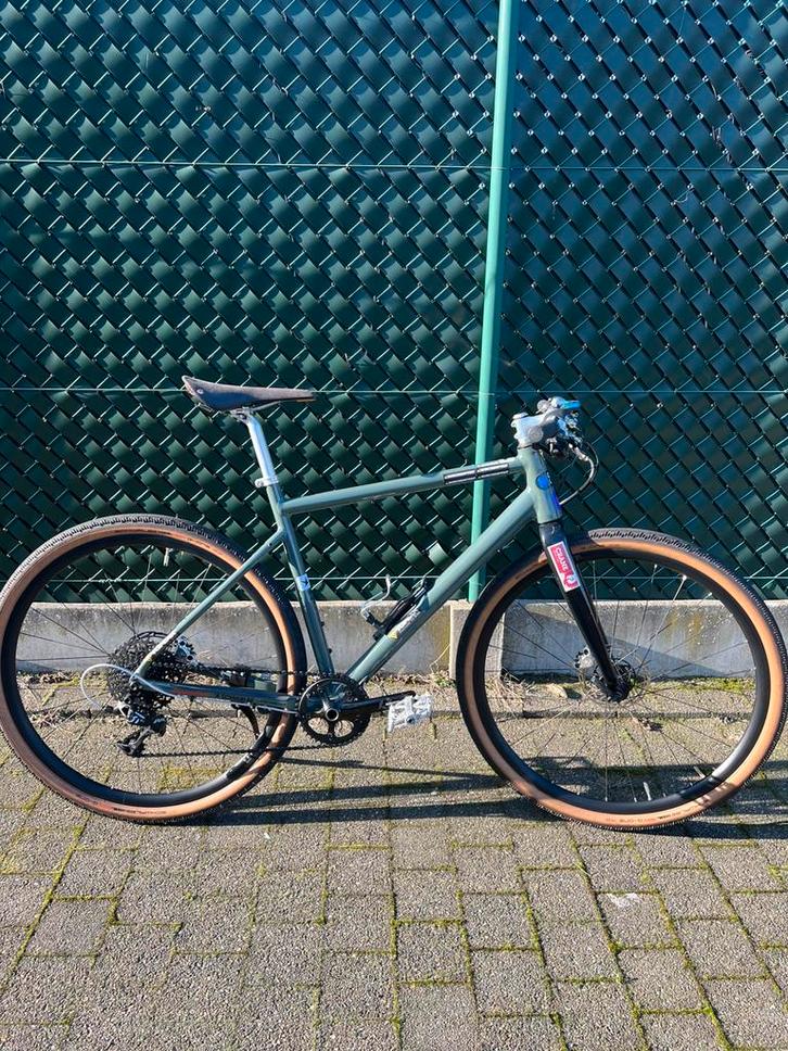 Commencal fcb gravel/city bike montage à la carte, Fietsen en Brommers, Fietsen | Heren | Herenfietsen, Zo goed als nieuw, Ophalen