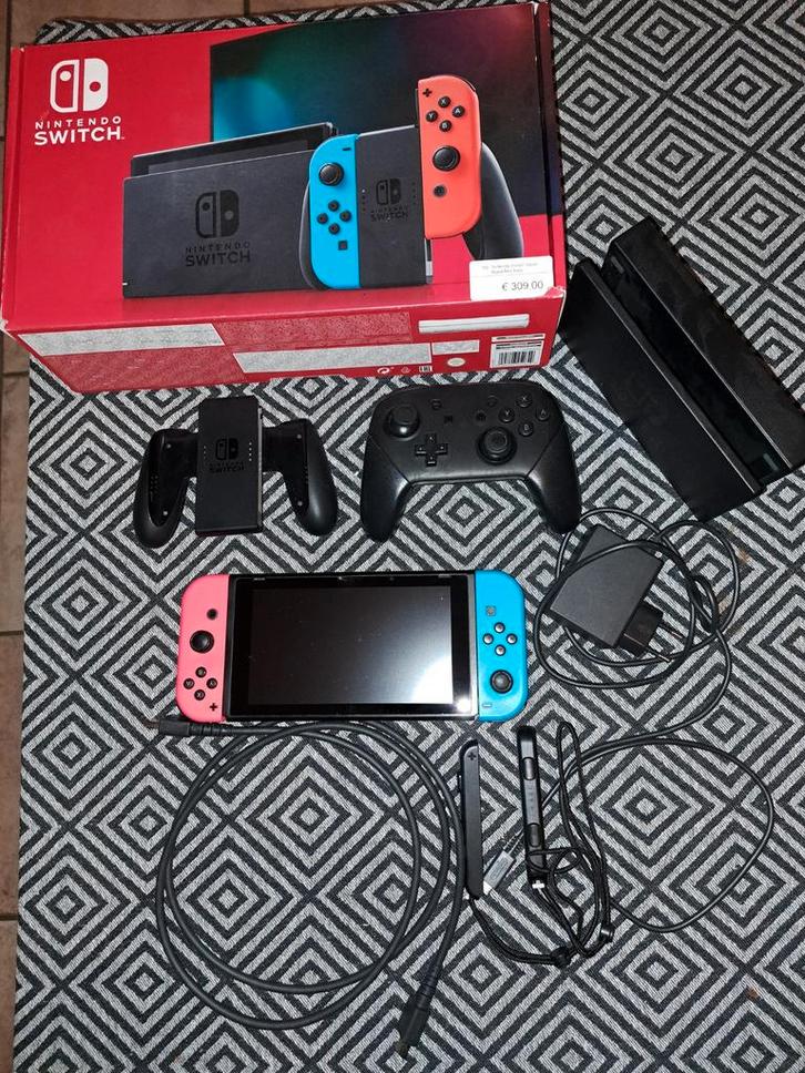 Switch V2 2019 (joy-con controllers hebben stick drift), Games en Spelcomputers, Spelcomputers | Nintendo Switch, Ophalen