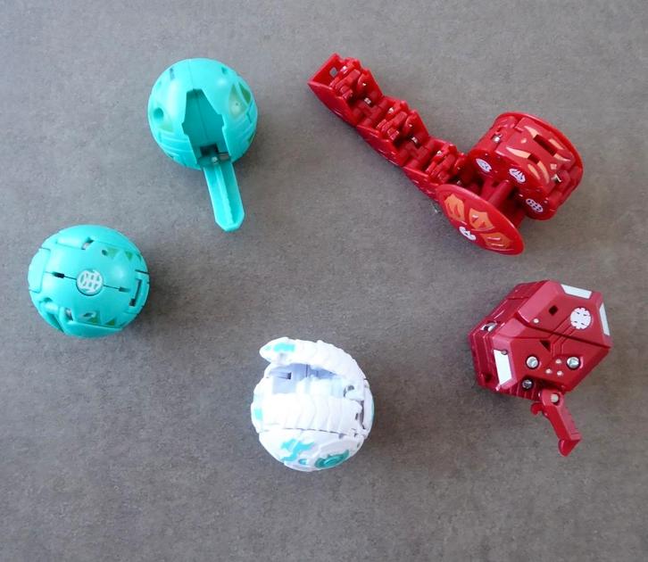 Lot 5 Bakugan - voir description, Collections, Jouets, Utilisé, Enlèvement ou Envoi