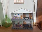 XL poppenhuis/barbies/playmobil, Zo goed als nieuw