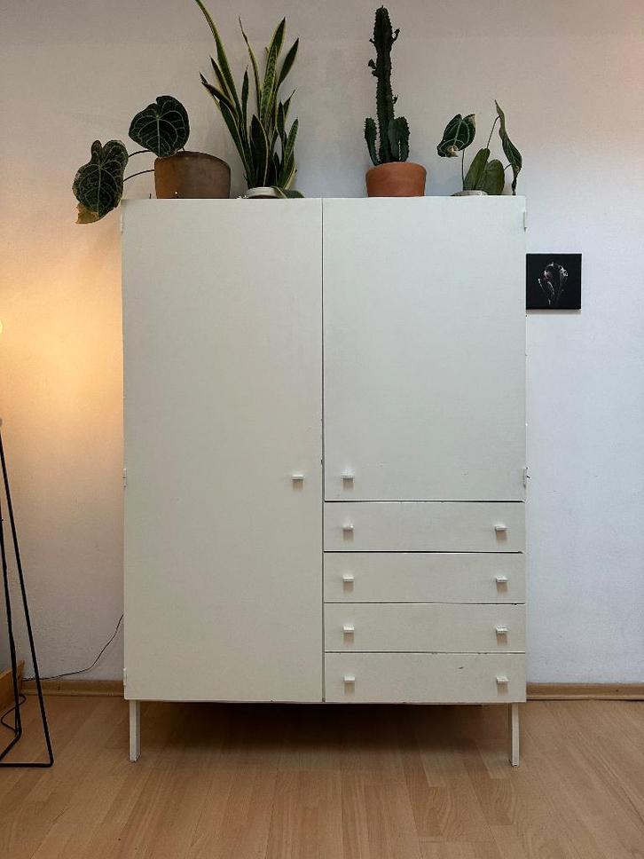 Pierre Guariche kledingkast, Antiek en Kunst, Antiek | Meubels | Kasten, Ophalen