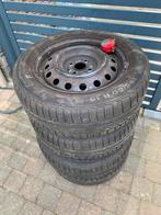 Winterbanden op velg Continental 195/60R15, Ophalen, Gebruikt, Winterbanden