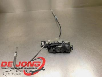 Deurslot Mechaniek 4Deurs links-achter van een Peugeot 3008 beschikbaar voor biedingen