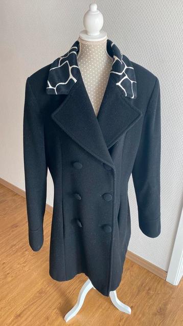 Winterjas met wol XS/S beschikbaar voor biedingen